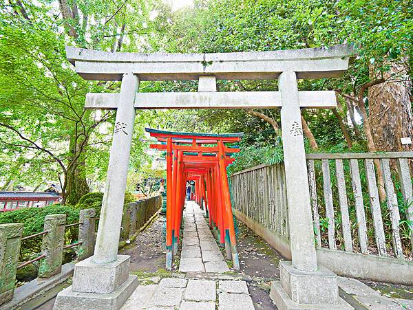 東京景點 根津神社 千本鳥居 最受外國人喜愛的神社 根津站 千馱木站 東大前站 小妞的生活旅程 痞客邦 東京景點 根津神社 千本鳥居 最受外國人喜愛的神社 根津站 千馱木站 東大前站 小妞的生活旅程 痞客邦