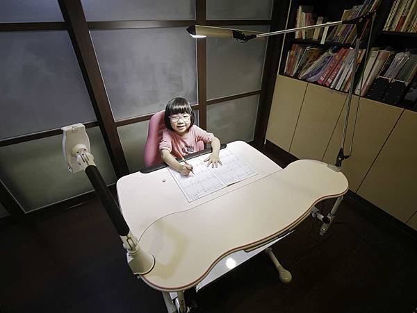 亞梭傢俬,巧智桌-29.jpg 亞梭傢俬,巧智桌-29.jpg