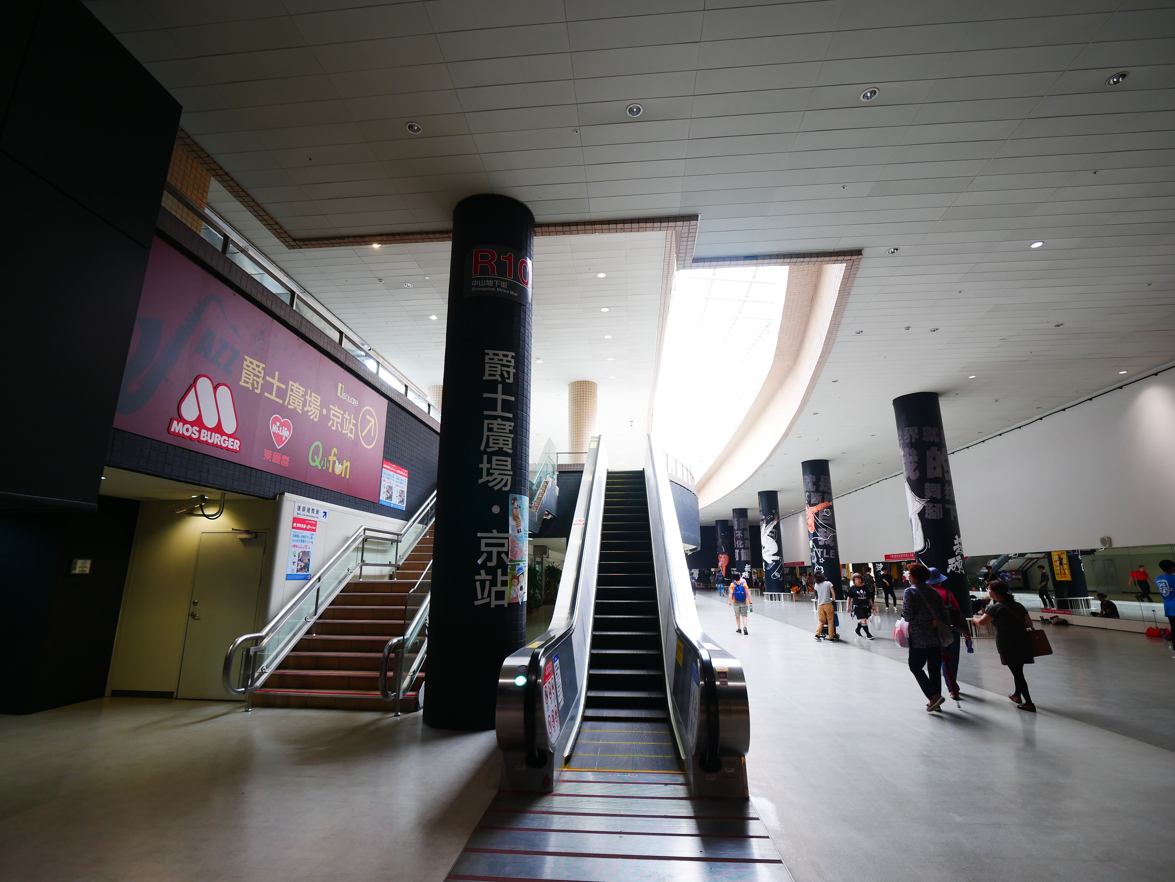P1680483