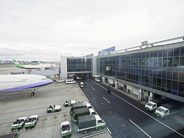 松山機場景觀台 看飛機起降 餐廳咖啡廳 親子看飛機 小妞的生活旅程 痞客邦 松山機場景觀台 看飛機起降 餐廳咖啡廳 親子看飛機 小妞的生活旅程 痞客邦