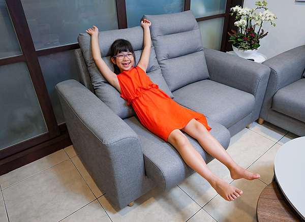 嘉義沙發推薦 明久家具 一站購足 工廠直銷 省去層層剝削 小妞的生活旅程 痞客邦