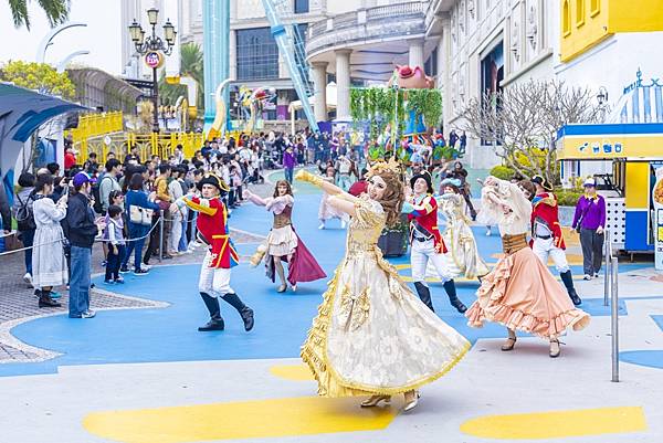 高雄義大遊樂世界全攻略｜門票優惠、必玩設施、交通美食住宿一次