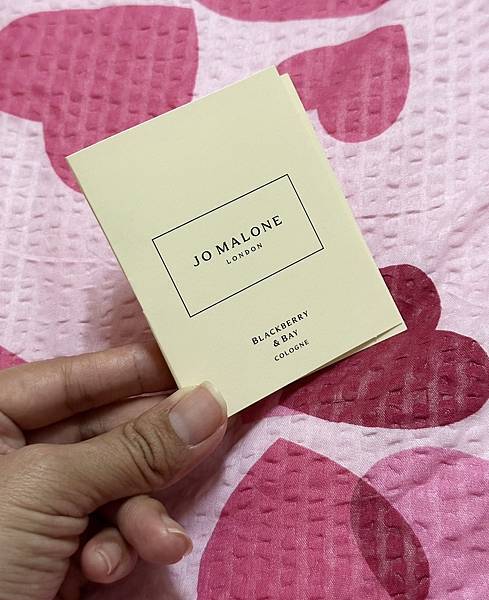 JO MAYONE 黑莓子與月桂葉香水 柔和的莓果香