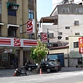 巷口是OK便利商店