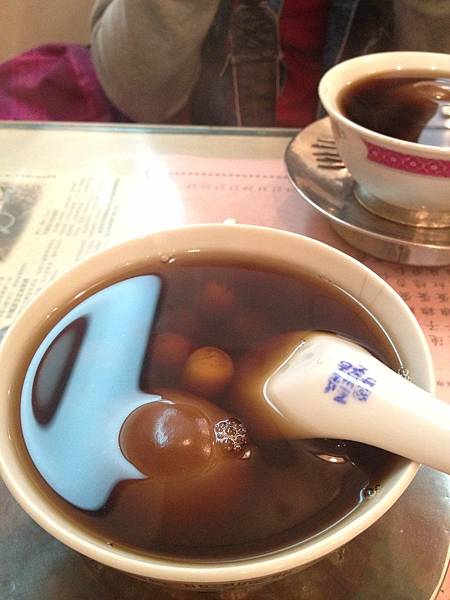 【吃在香港】西環 源記甜品專家//最特別的港式糖水 竟然放了一顆茶葉蛋!