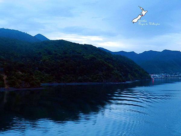 2/10Picton to Wellington Ferry