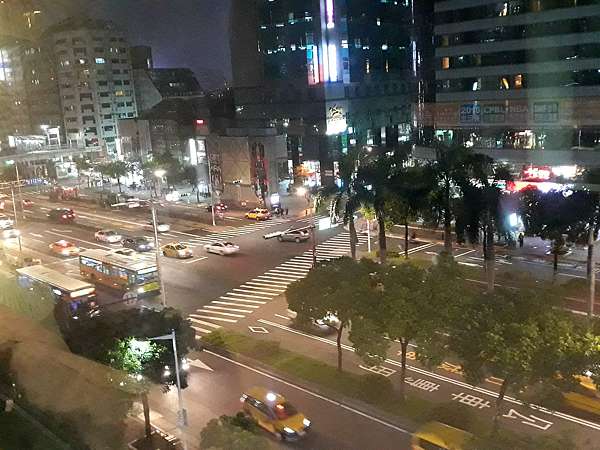 宿 台北 儷夏商旅 西門町平價住宿 提供宵夜點心 吃喝玩樂超便利 Mei 吃喝玩樂紀實 懶人廚房 痞客邦
