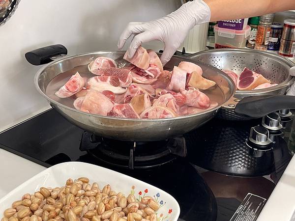 B770C401-0D4F-438E-A6C0-85E96723E21A