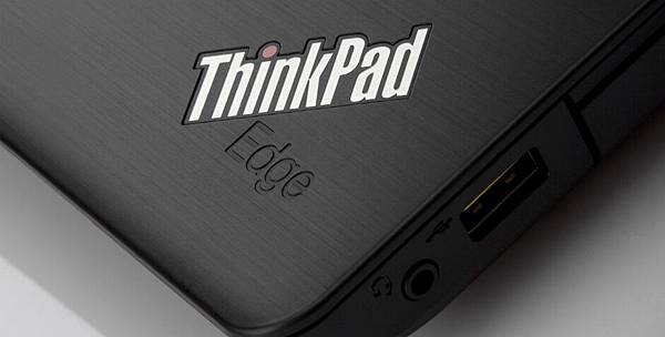 ThinkPad-Edge-E530-Laptop-PC-Palmrest-Close-Up-View-12L-940x475