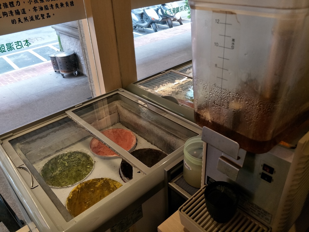 火鍋很忙05.jpg 火鍋很忙05.jpg