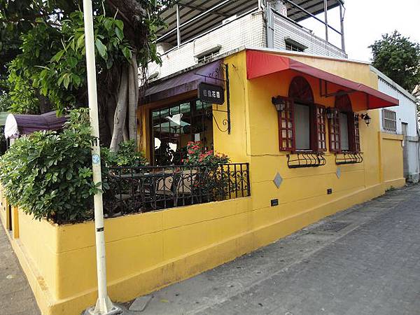 這家店其實很吸引我....