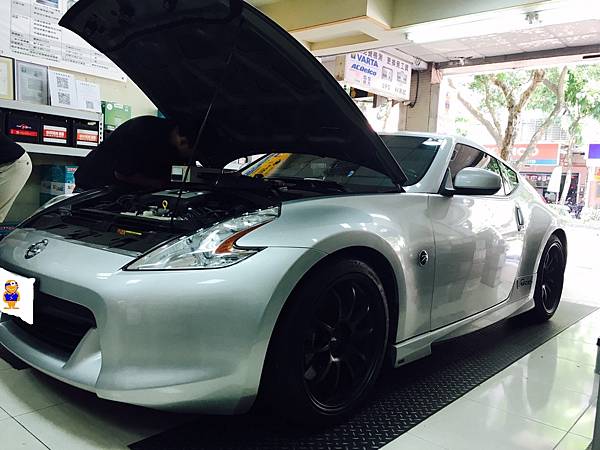 2010 Nissan 370Z_170919_0003.jpg