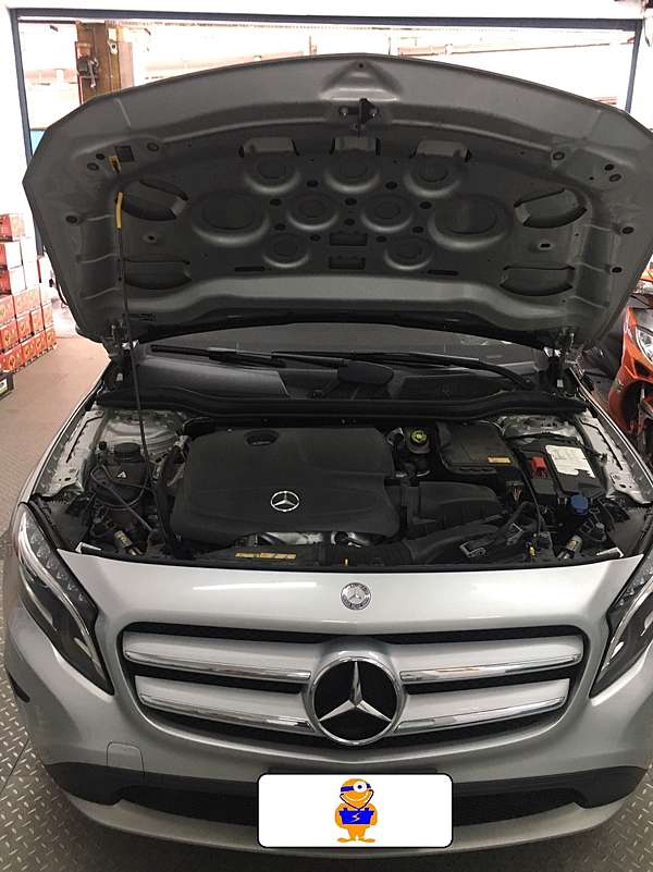 台北大安 15 賓士 Benz Gla180 電瓶更換 原車電瓶 賓士原廠 Varta Agm 德國製12v 70ah 760a 更換電瓶 紅牛banner Agm 奧地利製12v 70ah 7a