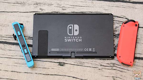 任天堂switch 電光紅 電光藍 超速開箱 帶你看看17 年最值得購買的遊戲主機 Oo 小米行動ccc 痞客邦
