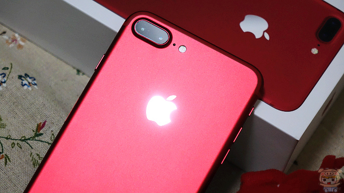 【好文要推】紅通通的 iPhone7 Plus 開箱來囉！