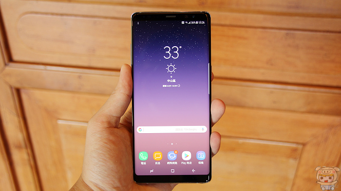 6.3 吋無邊際螢幕、雙鏡頭+ 雙 OIS 防手震​，三星 Galaxy Note 8 開箱評測