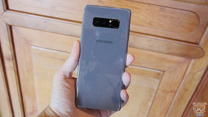 6.3 吋無邊際螢幕、雙鏡頭+ 雙 OIS 防手震​，三星 Galaxy Note 8 開箱評測