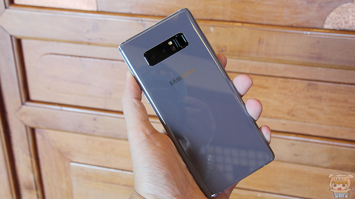 6.3 吋無邊際螢幕、雙鏡頭+ 雙 OIS 防手震​，三星 Galaxy Note 8 開箱評測