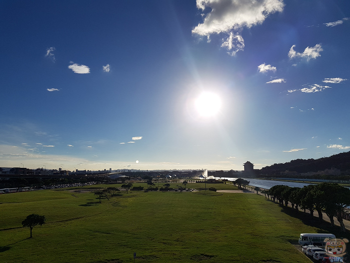 6.3 吋無邊際螢幕、雙鏡頭+ 雙 OIS 防手震​，三星 Galaxy Note 8 開箱評測