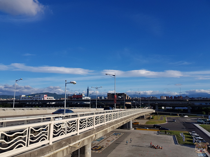 6.3 吋無邊際螢幕、雙鏡頭+ 雙 OIS 防手震​，三星 Galaxy Note 8 開箱評測