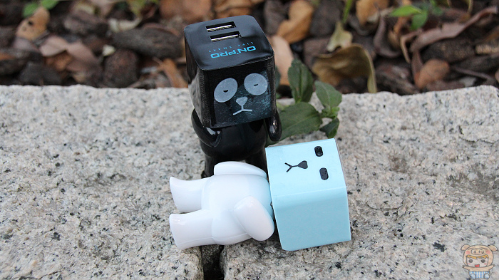 激萌療癒充電器小玩偶!ONPRO 摺疊式插頭雙 USB 充電器開箱! 激萌療癒充電器小玩偶!ONPRO 摺疊式插頭雙 USB 充電器開箱!