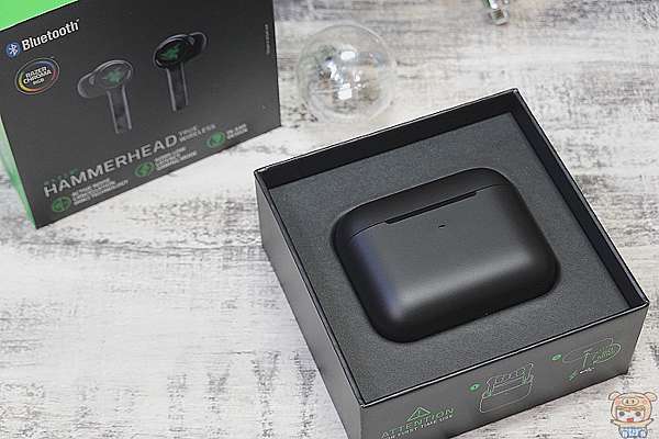 就是要razer Chroma Rgb加持以帥啦 Razer 戰錘狂鯊anc真無線藍牙耳機21版開箱評測razer Hammerhead True Wireless 真無線藍牙耳機 Oo 小米行動ccc