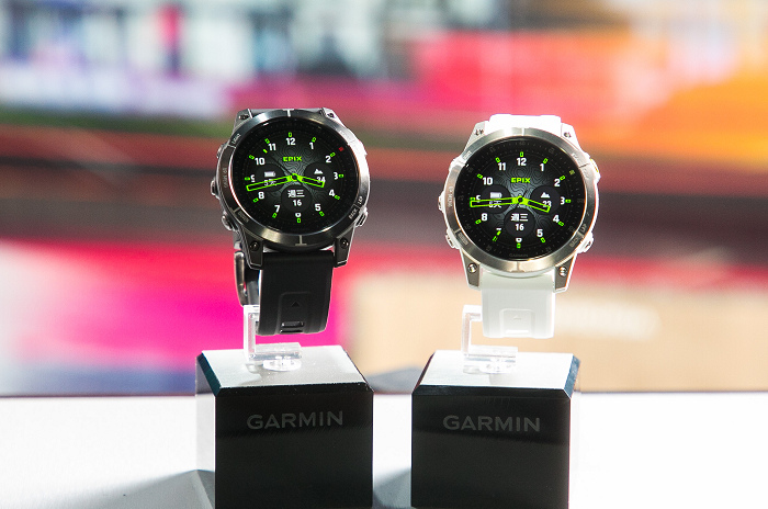 nEO_IMG_Garmin跨界型格標配「epix全方位GPS智慧腕錶」搭載AMOLED高畫質彩色觸控螢幕，內建超過40項運動模式與全天候健康監測.jpg