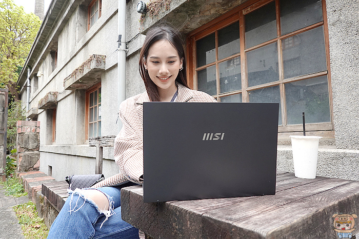 搭載13代i7處理器 效能超好 且不到1公斤 超可攜 MSI