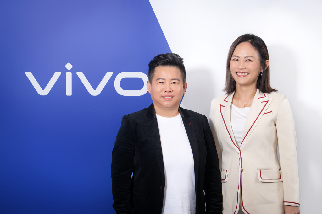 新聞照片1_vivo 台灣女力交棒，陳怡婷接任vivo 台灣總經理，期待透過女性經理人的對話與傳承，帶領vivo台灣邁向更友善且活力的工作環境，開創企業新氣象。.jpg