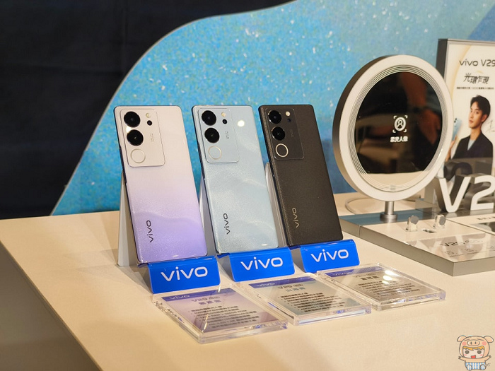 喜歡甚麼美肌光?  棚燈自己打!   人像旗艦 vivo V