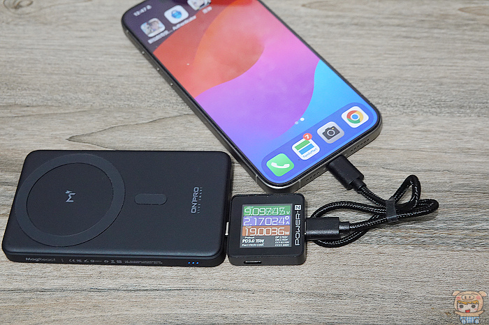 Magsafe磁吸行動電源 來囉 ONPRO MagReac Magsafe磁吸行動電源 來囉 ONPRO MagReac