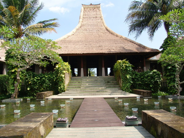 Maya Lobby