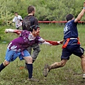 米特，味玩待敘部落格 MEAT76｜2013-08-21-3【殭屍路跑活動】Run For Your Lives 5k｜zombie race｜全球最刺激的路跑，活命不簡單，當跑者不如當殭屍！007.jpg