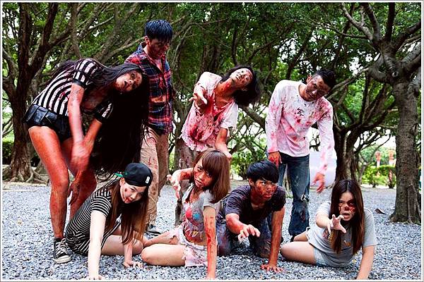 米特，味玩待敘｜部落格 © MEAT76｜2013-08-30-5｜【殭屍路跑】台北殭屍出沒5k障礙賽｜宣傳片拍攝幕後花絮001.jpg