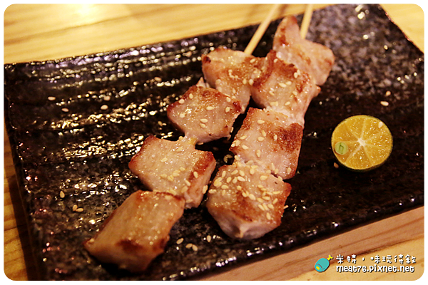 米特，味玩待敘｜部落格 © MEAT76｜台灣美食旅遊部落客｜2014-11-11-2【台北內湖。串燒居酒屋】玄人串燒居酒屋｜串燒多汁好好吃 → 近內科、瑞光路、捷運港墘站 014.png