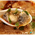 米特，味玩待敘｜部落格 © MEAT76｜台灣美食旅遊部落客｜2014-03-07-5【台北內湖。小吃美食】阿蓮大腸蚵仔麵線｜文德路22巷小吃 (麵線、甜不辣、油飯) → 近捷運文德站、布克湖義式坊010.png