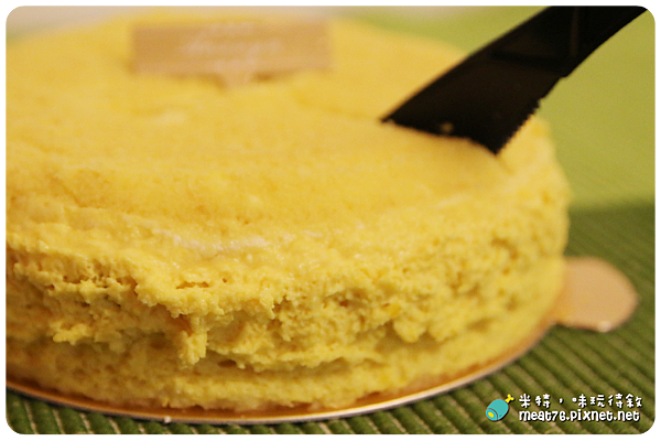 米特，味玩待敘｜部落格 ©  MEAT76｜台灣美食旅遊親子部落客｜2015-02-06-5【甜點蛋糕】台中西屯×宅配｜杏屋乳酪蛋糕cheese cake｜兩個人剛剛好的輕熟乳酪蛋糕，一起在家品幸福❤013.png