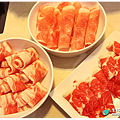 米特，味玩待敘｜部落格 © MEAT76｜台灣美食旅遊親子部落客｜2015-03-14-6《捷運美食》【台北內湖。小火鍋】THE SOUP。蔬店手作鍋物｜自製濃郁湯頭，像咖啡廳的質感小火鍋 → 近捷運港墘站、內湖路一段591巷026.png