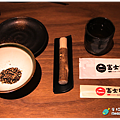 米特，味玩待敘｜部落格 © MEAT76｜台灣美食旅遊親子部落客｜2014-11-14-5【台北內湖。日式豬排】富士印日式炸豬排｜燦坤卡讓豬排變便宜，荷包跟胃都滿足 ❤ → 捷運文德站2號出口、文德路、210生活館、內湖高中、碧湖公園032.png