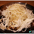 米特，味玩待敘｜部落格 © MEAT76｜台灣美食旅遊親子部落客｜2014-11-14-5【台北內湖。日式豬排】富士印日式炸豬排｜燦坤卡讓豬排變便宜，荷包跟胃都滿足 ❤ → 捷運文德站2號出口、文德路、210生活館、內湖高中、碧湖公園038.png