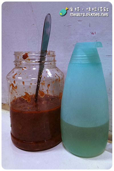 米特,味玩待敘|部落格 © MEAT76|台灣美食旅遊親子部落客|2015-04-30-5 【台北。士林夜市。小吃】家鄉涼麵 臭豆腐|好多人排隊的涼麵! →近大南路、捷運劍潭站008.png 米特,味玩待敘|部落格 © MEAT76|台灣美食旅遊親子部落客|2015-04-30-5 【台北。士林夜市。小吃】家鄉涼麵 臭豆腐|好多人排隊的涼麵! →近大南路、捷運劍潭站008.png