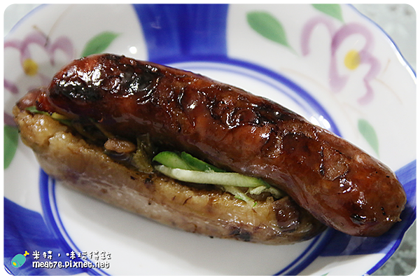 米特,味玩待敘部落格 © MEAT76台灣美食旅遊親子部落客2015-04-19-7新開【台北內湖737巷夜市。小吃】榮家大腸包小腸多種口味,豐富餡料,60元一套 →捷運港墘站、內湖科學園區005.png 米特,味玩待敘部落格 © MEAT76台灣美食旅遊親子部落客2015-04-19-7新開【台北內湖737巷夜市。小吃】榮家大腸包小腸多種口味,豐富餡料,60元一套 →捷運港墘站、內湖科學園區005.png