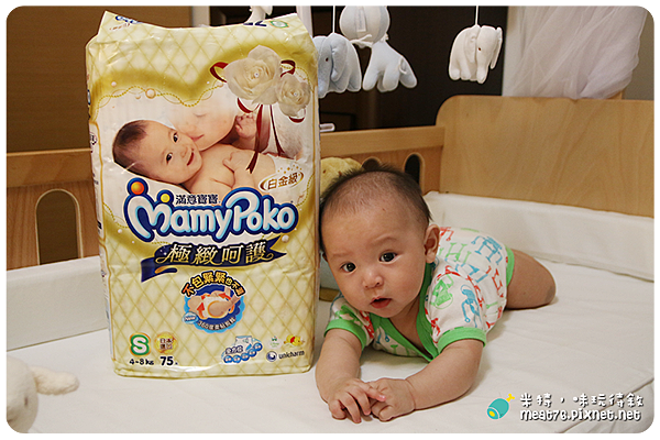 米特，味玩待敘｜部落格 © MEAT76｜台灣美食旅遊親子部落客｜2015-07-14-2【寶寶尿布】滿意寶寶S × 白金極極緻呵護｜C型尿布讓屁屁不包緊緊也不漏，陪寶寶舒適地盡情探索他們的小世界！003.png