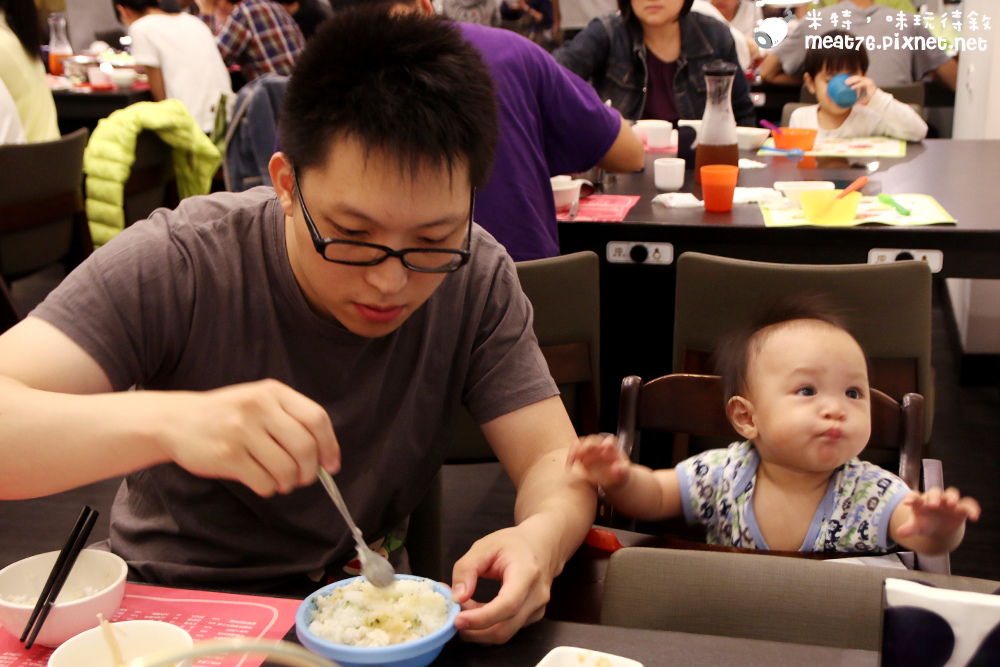 米特，味玩待敘台灣美食親子部落客©MEAT76｜2015-11-15-7【宜蘭市／小火鍋】白熊燒鍋涮涮鍋｜有兒童遊戲室的寬敞舒適亮麗火鍋店，帶小小孩也能好好吃火鍋023.jpg