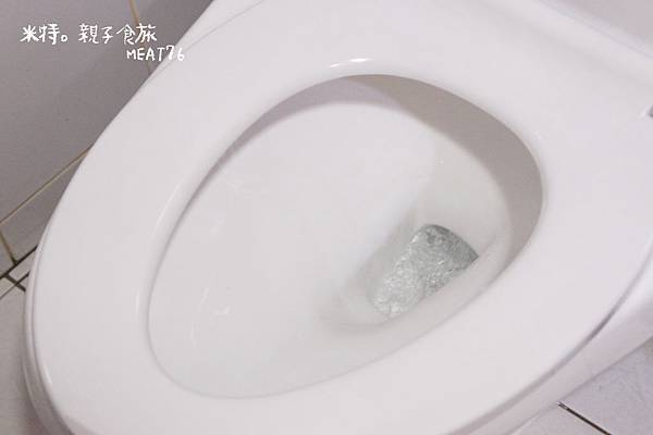 米特味玩待敘台灣美食親子部落客©MEAT76｜2020【衛浴設備】美國KARAT凱樂衛浴｜我們一家的放鬆好夥伴！金級省水標章的低水箱噴射虹吸式靜音單體馬桶 K-2481U-018-.jpg