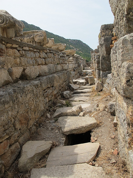 Ephesus-12.jpg