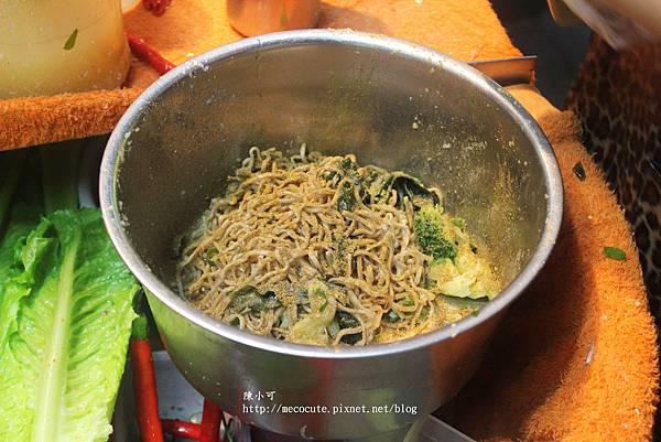 台中逢甲夜市美食  雞婆鹹水雞