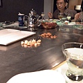 煎蒜片跟蒜丁，配牛排用的