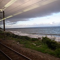 烏雲沿著海岸掩蓋一大片