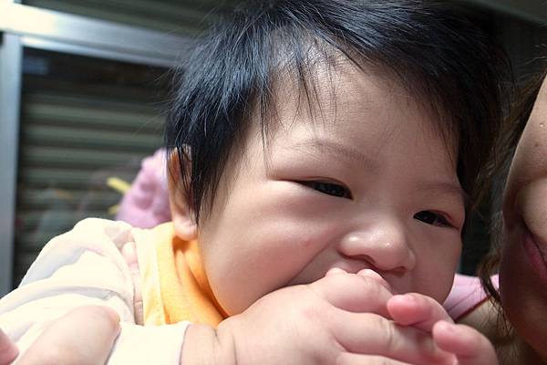 這樣眼睛就更像我了